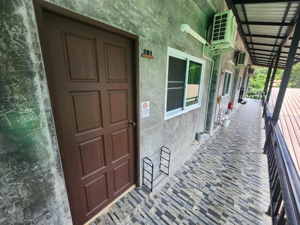 Skypearl Guesthouse & Pub Ko Tao Exterior foto